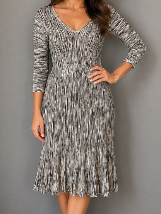 connected apparel Dresses & Skirts - Connected Apparel Gray & Ivory Knit Fit & Flare Dress Size Large